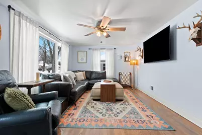 489 Oaklawn Avenue, Green Bay, WI 54304 - Photo 2