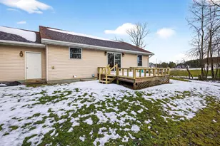 1025 Mill Pond Cir, Weyauwega, WI 54983 - Photo 34