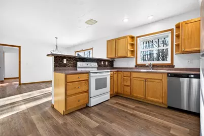 1025 Mill Pond Circle, Weyauwega, WI 54983 - Photo 10