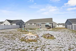 3393 E Rubyred Dr, Appleton, WI 54913 - Photo 32