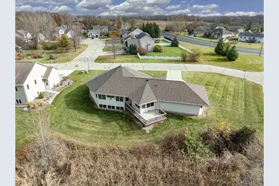 1690 Gateway Meadows Lane, Neenah, WI 54956 - Photo 22