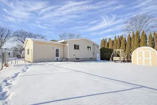 3208 15th St, Menominee, MI 49858 - Photo 2