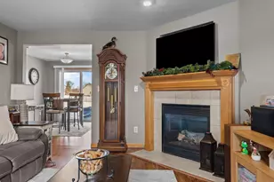 708 Saunders Rd, Kaukauna, WI 54130 - Photo 6