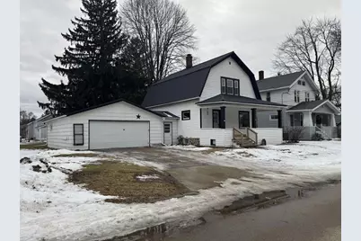 618 E Division Street, Shawano, WI 54166 - Photo 2