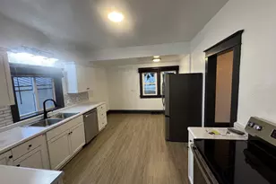 618 E Division St, Shawano, WI 54166 - Photo 12