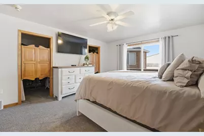 5696 Glendale Avenue, Green Bay, WI 54313 - Photo 14