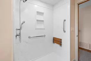 134 E Byrd St, Appleton, WI 54911 - Photo 24