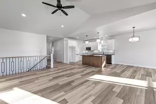 1270 Autumn Fld Ln, De Pere, WI 54115 - Photo 8