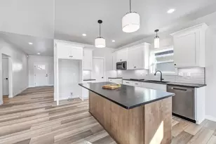 1270 Autumn Fld Ln, De Pere, WI 54115 - Photo 6