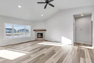 1270 Autumn Fld Ln, De Pere, WI 54115 - Photo 4