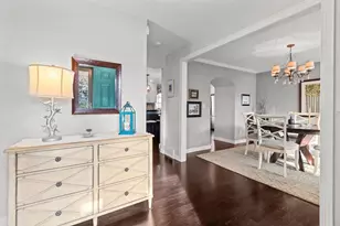 804 Heather Ln, Neenah, WI 54956 - Photo 6