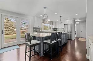 804 Heather Ln, Neenah, WI 54956 - Photo 8