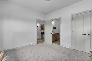 541 Security Blvd, Green Bay, WI 54313 - Photo 18