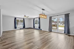 439 Monroe St, Oconto, WI 54153 - Photo 12