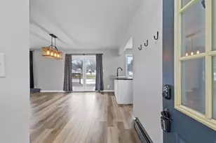 439 Monroe St, Oconto, WI 54153 - Photo 8