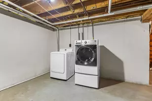 439 Monroe St, Oconto, WI 54153 - Photo 38