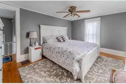 1127 Jefferson Street, Oshkosh, WI 54901 - Photo 16