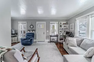 1127 Jefferson St, Oshkosh, WI 54901 - Photo 2