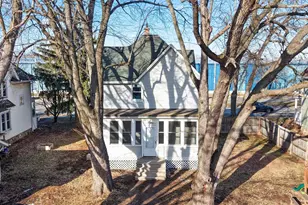 1127 W College Ave, Appleton, WI 54914 - Photo 2