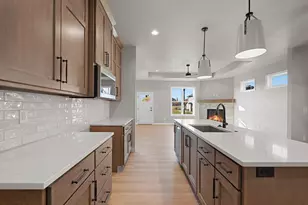 2878 Howard, Howard, WI 54313 - Photo 14