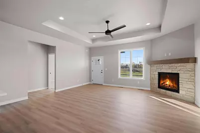 2878 Howard, Howard, WI 54313 - Photo 4