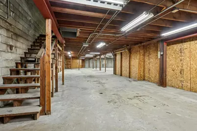 1010 N Ashland Avenue, Green Bay, WI 54303 - Photo 8