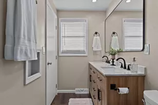 978 Evans St, Neenah, WI 54956 - Photo 14