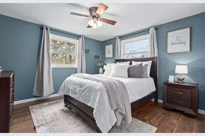 978 Evans Street, Neenah, WI 54956 - Photo 12