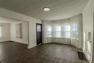 736 W 8th St, Appleton, WI 54914 - Photo 10