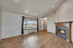 1225 Drews Dr, De Pere, WI 54115 - Photo 4