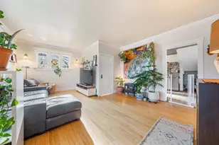 517 S Locust St, Appleton, WI 54914 - Photo 6