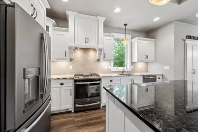 668 White Pine Court, Little Suamico, WI 54171 - Photo 16