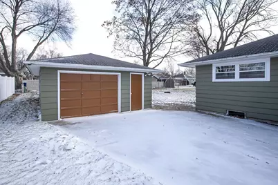 1312 Glenview Avenue, Kaukauna, WI 54130 - Photo 4