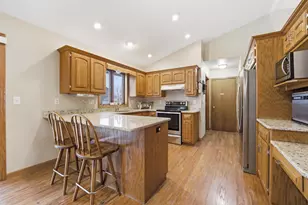 109 Nicole Ln, Wrightstown, WI 54180 - Photo 6