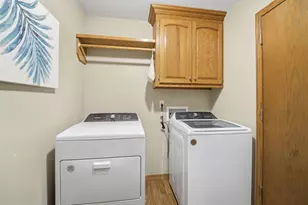 109 Nicole Ln, Wrightstown, WI 54180 - Photo 12