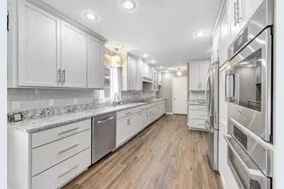 4640 Ridgeview Court, Wisconsin Rapids, WI 54494 - Photo 4