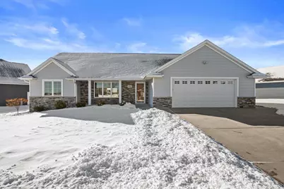 1735 Red Oak Street, Green Bay, WI 54313 - Photo 1