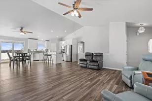 1735 Red Oak St, Green Bay, WI 54313 - Photo 6