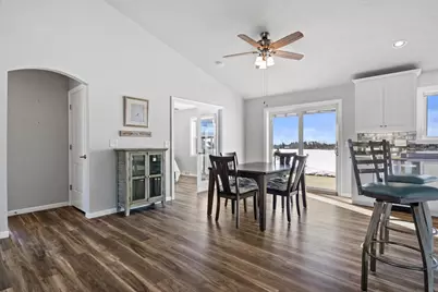 1735 Red Oak Street, Green Bay, WI 54313 - Photo 8