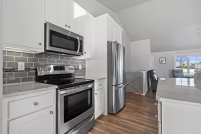 1735 Red Oak Street, Green Bay, WI 54313 - Photo 14