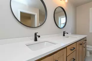 2041 Red Fox Ln, Kaukauna, WI 54130 - Photo 34