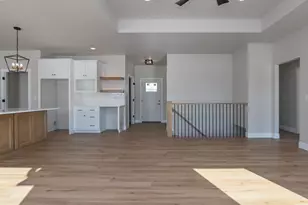 2041 Red Fox Ln, Kaukauna, WI 54130 - Photo 16