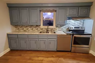 1405 S Walden Ave, Appleton, WI 54915 - Photo 6