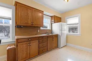 714 Maple St, Neenah, WI 54956 - Photo 8