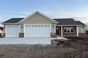 3103 Toad Is Trl, De Pere, WI 54115 - Photo 2