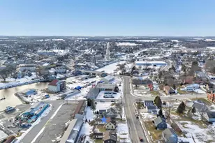 94 E North Water St, Algoma, WI 54201 - Photo 30