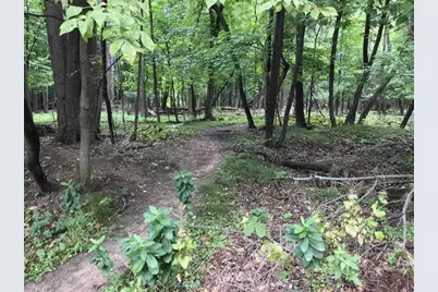 Edgewood Lane, Green Bay, WI 54302 - Photo 4