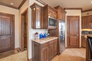 581 Royal Saint Pats Dr, Wrightstown, WI 54180 - Photo 24