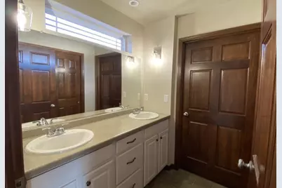 1713 Oak Hollow Lane, Neenah, WI 54956 - Photo 16