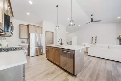 2564 N Stellita Circle, De Pere, WI 54115 - Photo 12